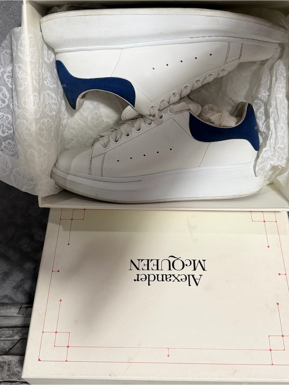 Alexander McQueen White Leather Sneakers with Blue Heel Patch - Picture 9 of 9